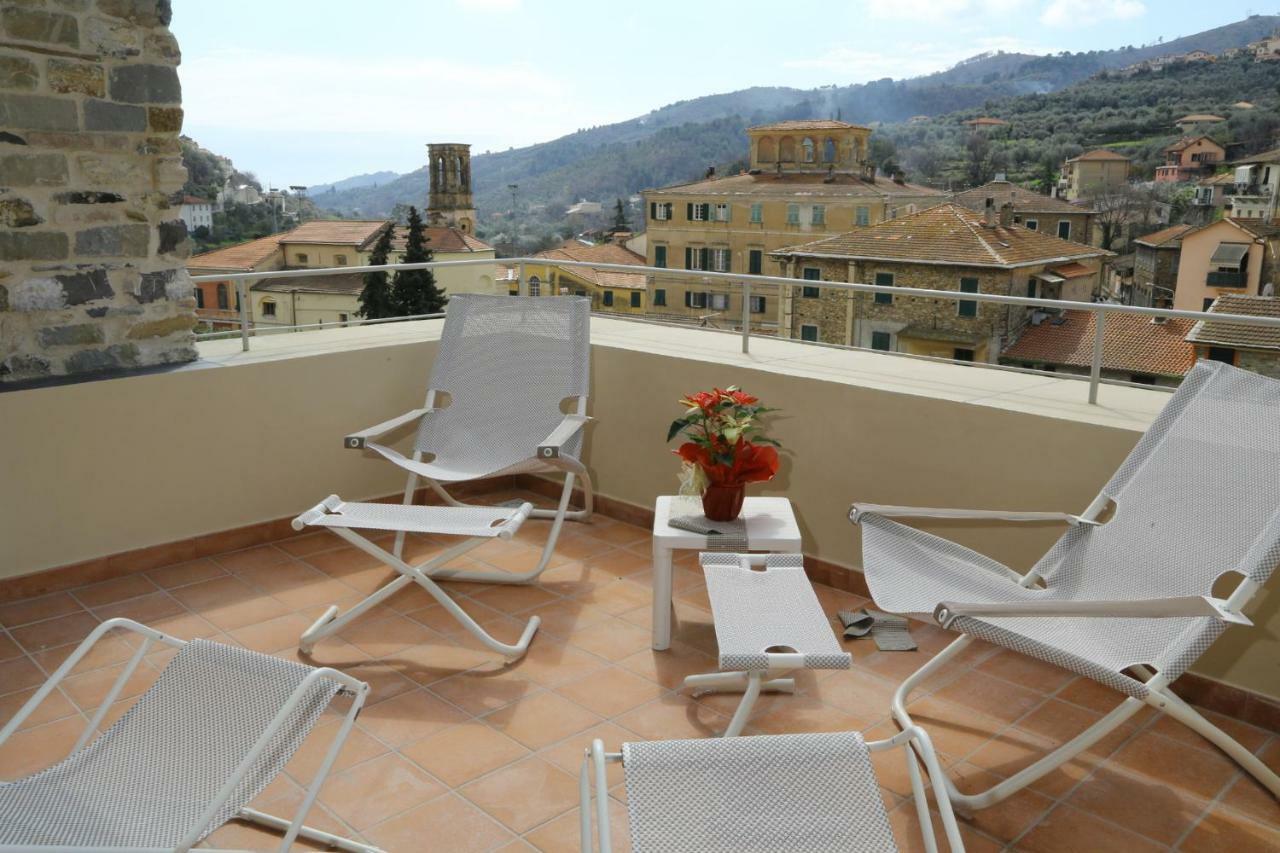 Casa Francesca Torre Saracena Lägenhet Dolcedo Exteriör bild